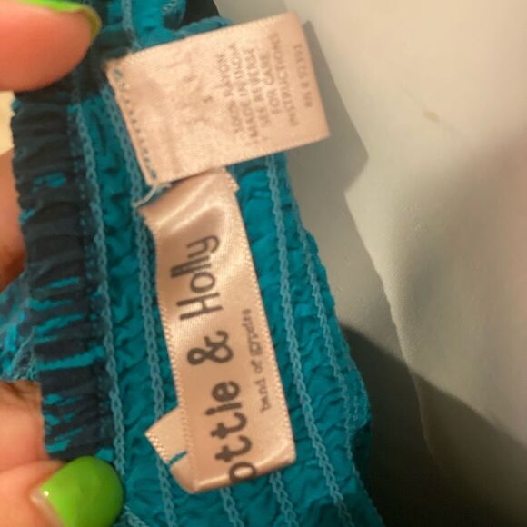 Green romper size small - Picture 4 of 4